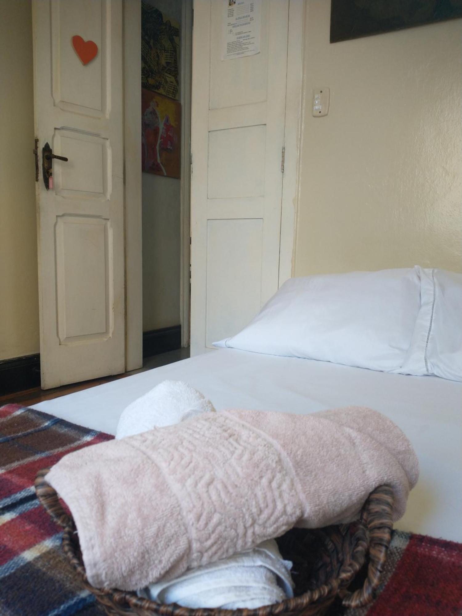 Guanaani Hostel Vitoria Exterior photo